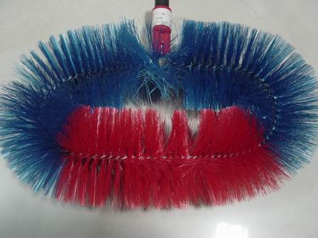 Floor brush