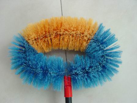 Floor brush